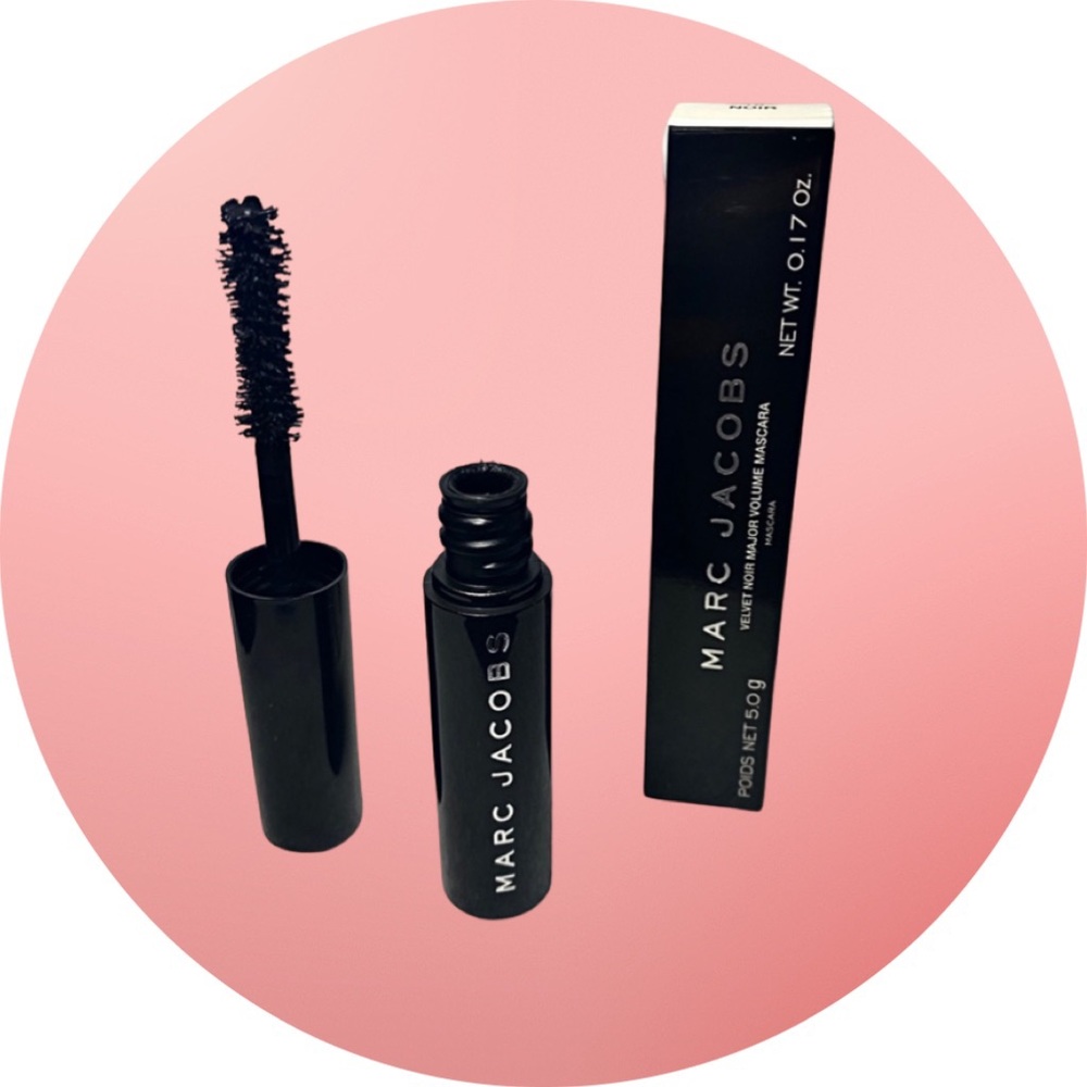 COPY - Marc Jacobs Velvet Noir Major Volume Mascara